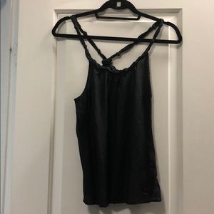 Guess tank